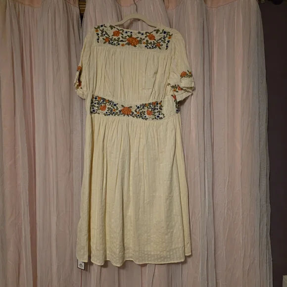 Retro-stage Embroidered Button-Front Midi Dress with Orange Floral Detail XXL - Picture 4 of 5